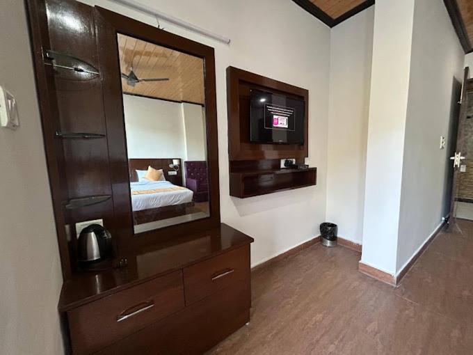Hotel 7 Heavens Mussoorie Esterno foto