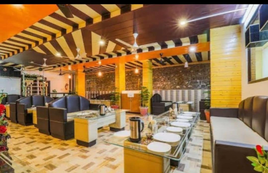 Hotel 7 Heavens Mussoorie Esterno foto